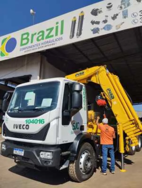 Equipamento para descarregar caminhão