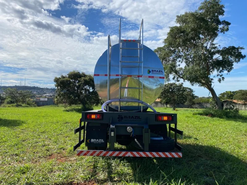 Tanque para transporte de leite
